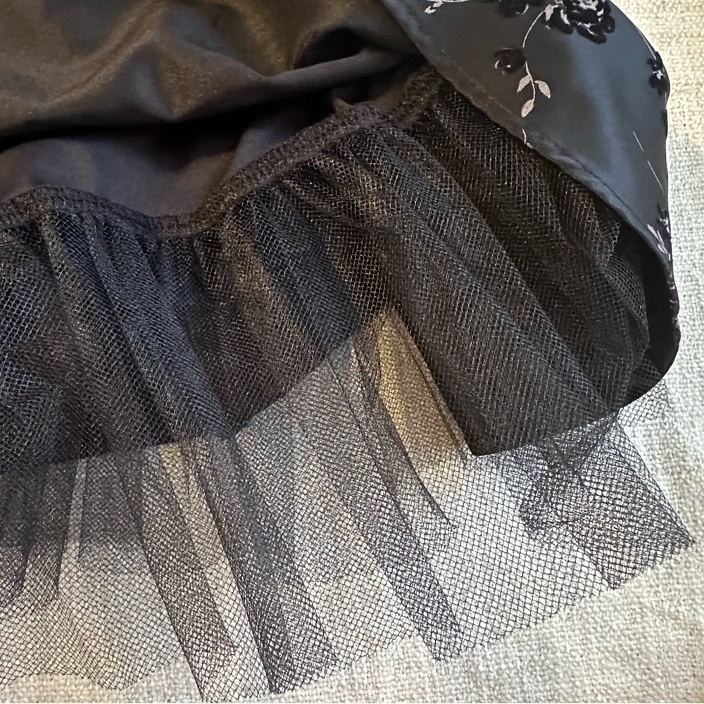 BYER TOO! Vintage Velvet-Floral Spaghetti Strap Tulle Lined Black Dress Junior 5 - Picture 6 of 16